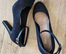 Black High heels