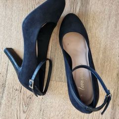 Black High heels