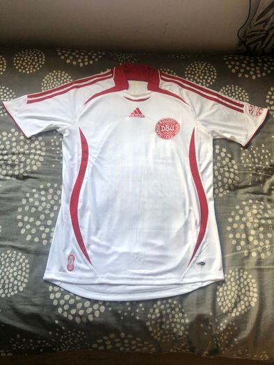Denmark classic football jersey (New)