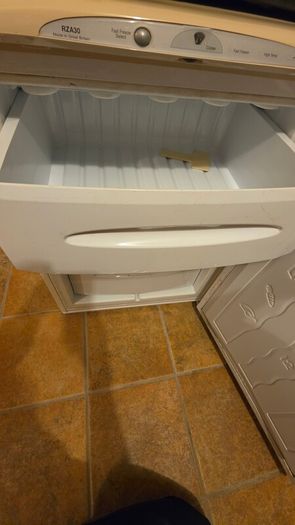 Hotpoint "Future" RZA30 small freezer