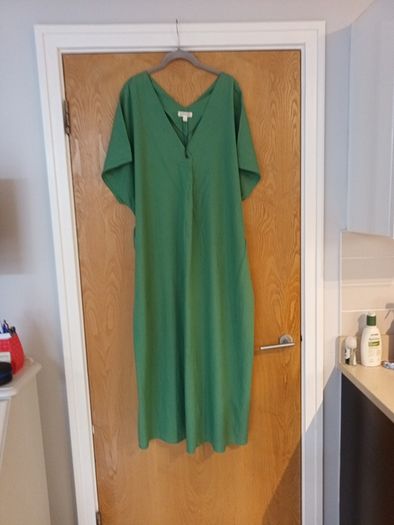Monsoon  Green Dress. S. L- 1416. With Self Tie Belt.  New - No Paper Tag.