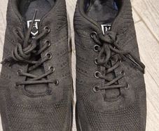 (Free) Black Steel toe work shoes with air pockets (EU size 42)