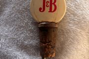 Pourer J &amp; B