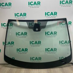 2013 Nissan Qashqai Front windscreen / windshield window glass