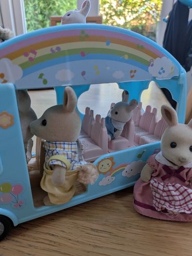 sylvanian car & minibus