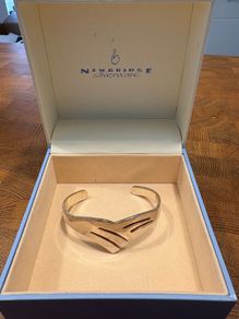 Newbridge Silver vintage bangle