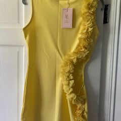 yellow dress