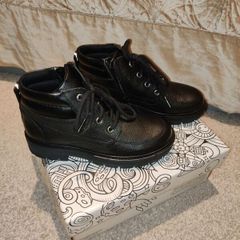 Clarks New kids shoes size UK1 EU33