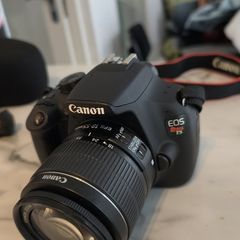 Canon EOS 1200D / Rebel T5 DSLR 18-55mm Lens  Excellent Condition