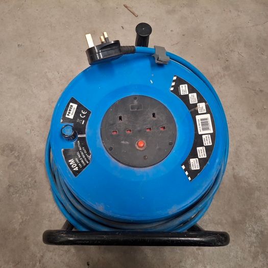220v 40m heavy duty extension cable reel