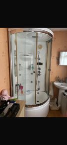 shower enclosure