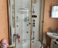 shower enclosure