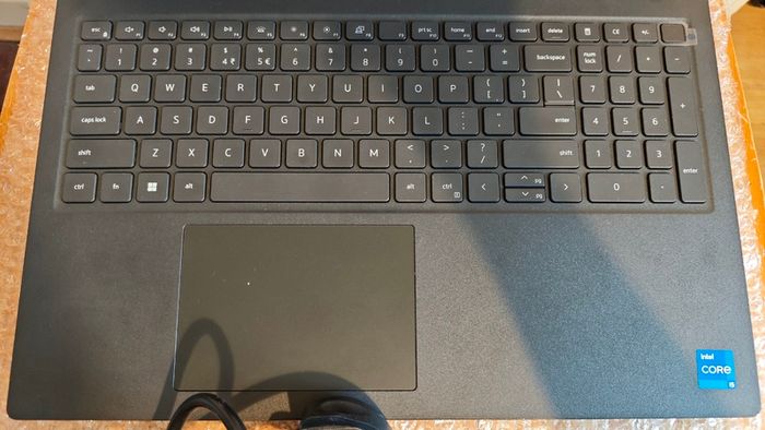 Dell Latitude 3520 i5(11 gen)/12GB/512 GB(NVMe) FHD 15.6" TouchScreen Laptop NoteBook