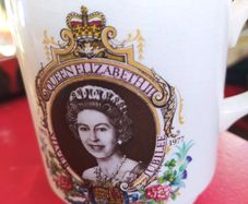 Silver Jubilee Mug/ 1952 - 1977