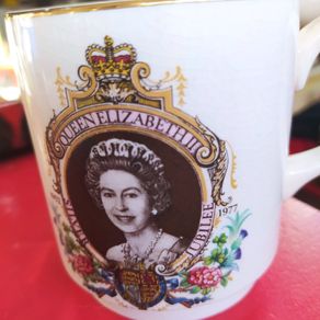Silver Jubilee Mug/ 1952 - 1977