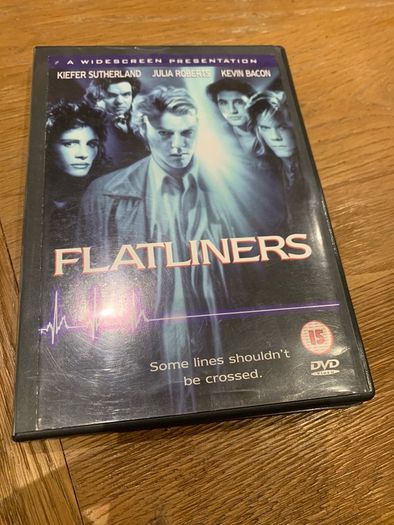 Flatliners (1990)