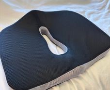 Ergonomic seat cushion