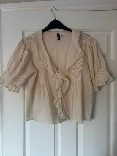 H&M pintucked blouse cream size S