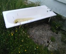 Cast bath