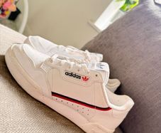 Adidas UK 4.5