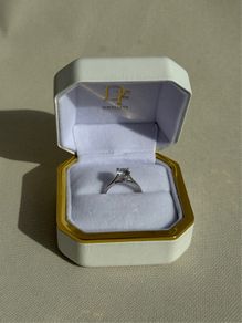 18K White Gold Round Diamond Engagement Ring Size K