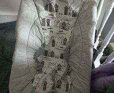 Baby bouncer chair