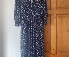 Emily & Me V neck purple navy midi dress UK 16