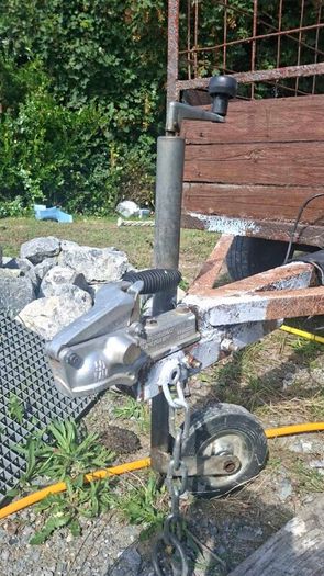 Car trailer