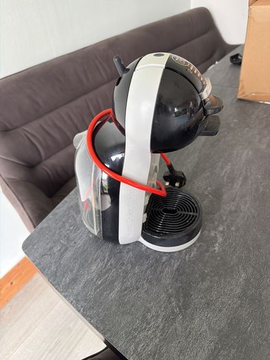Nescafe Dolce Gusto Coffee Machine