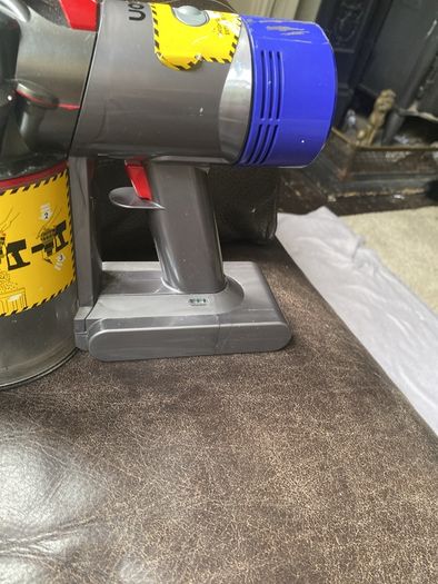 dyson vac