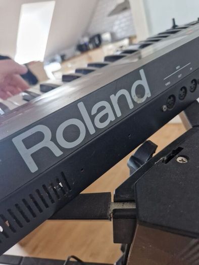 Roland Alpha Juno 1