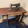 vintage singer sewing machine Image 3