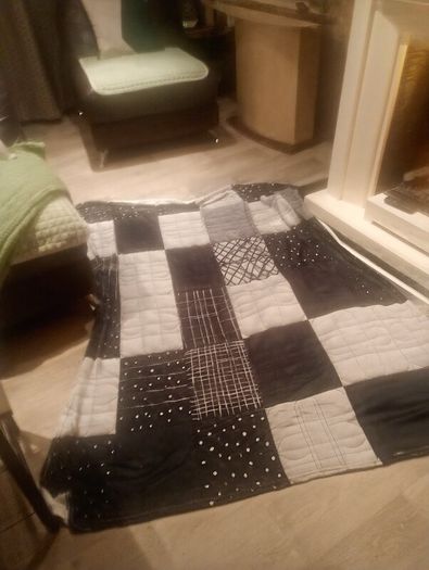 throws x 2 and cussion covers all new