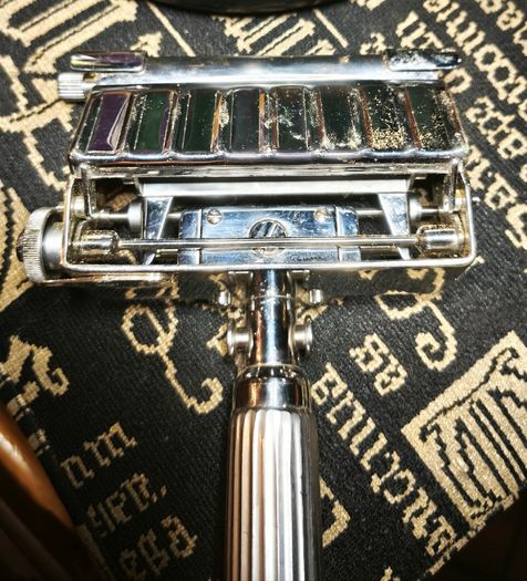 Vintage Allen and Hanburys Medical Device