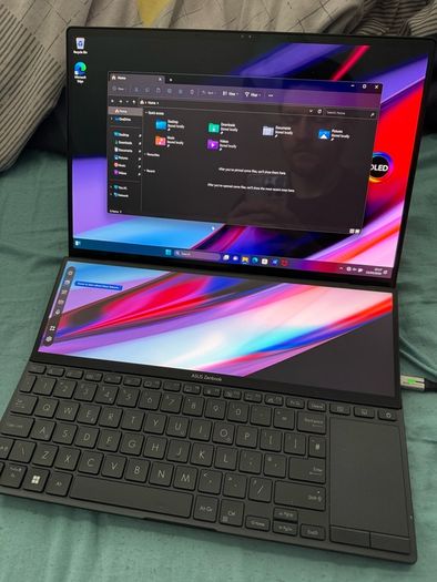 Asus Zenbook Duo i7 & RTX 4050
