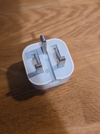 Apple 20w Type C Charging Brick