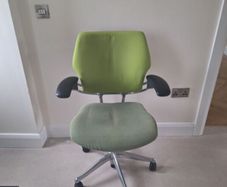 Humanscale Freedom Chair