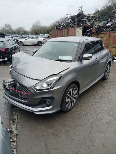 Breaking Suzuki swift rs 2017