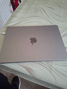 Apple MacBook Pro M1 Chip