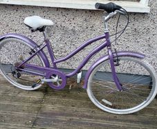 ladies retro style bicycle. 26" Wheel size