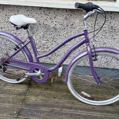 ladies retro style bicycle. 26" Wheel size