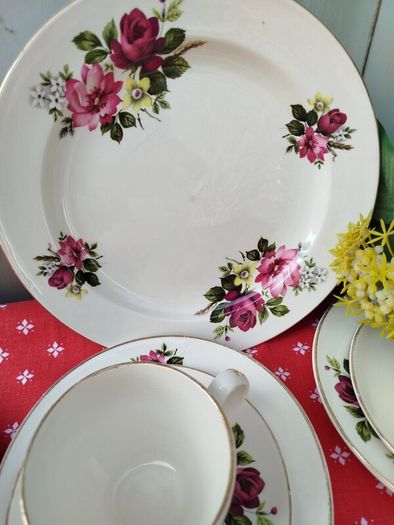 Carrigaline Tea set