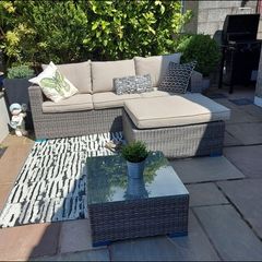 Rattan garden furniture set