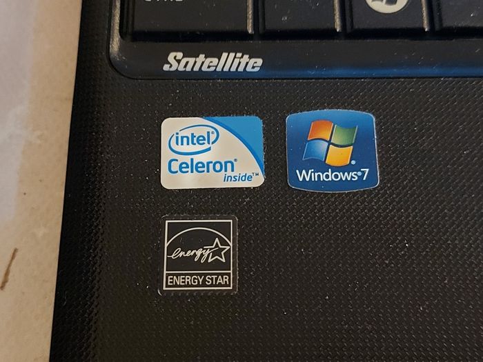 Toshiba Satellite C660-18C, Intel Celeron CPU 925, 2.3GHz, 4GB Ram, 255GB HDD, Windows 10, Microsoft Edge, Chrome and VLC