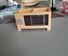 Desk tidy with calender
