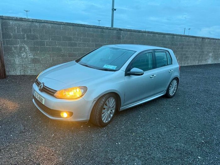 Volkswagen Golf 1.9TDI manual 2012