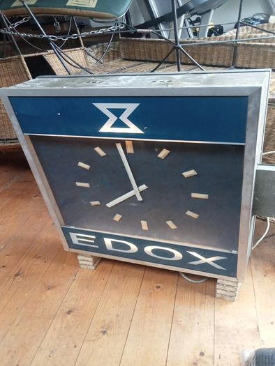 Antique Jewellers Watch Outdoor Sign.
