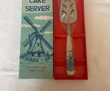 New Cake server , stainless steel with ceramic handle with windmill design