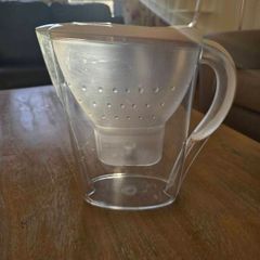Brita Jug + 11 Water filter cartridges