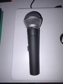 Shure SM 58 & Two Stands